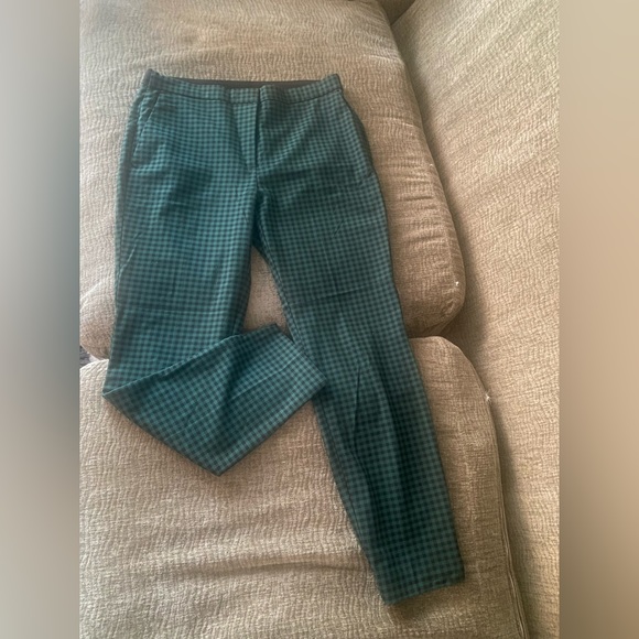 Zara cigarette pants. US 8 - Picture 2 of 3